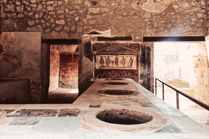 Pompeii Small Group with an Archaeologist and Skip The Line - Small Theater and Teatro Grande