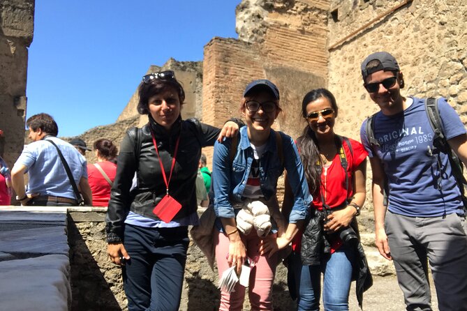 Pompeii Small Group with an Archaeologist and Skip The Line - Stabian Baths and Roman public life
