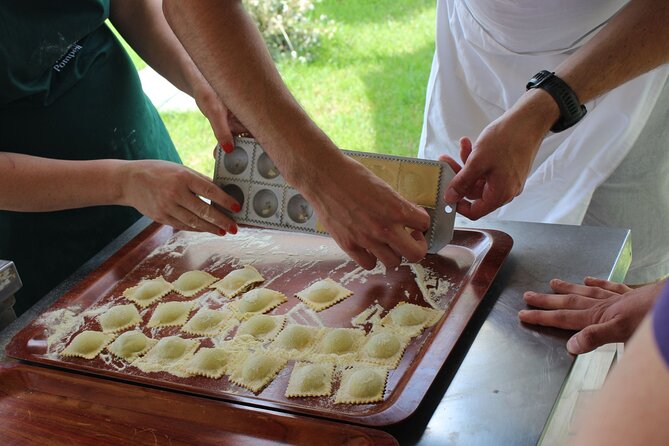 Pompeii Tour and Cooking Class with Mamma - Why the family setting matters