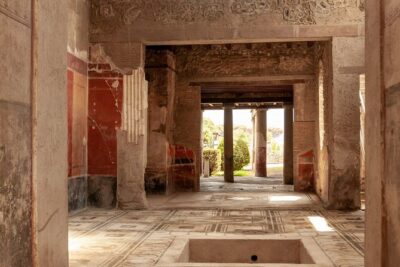 Pompeii Tour & Lunch with Wine Tasting Experience