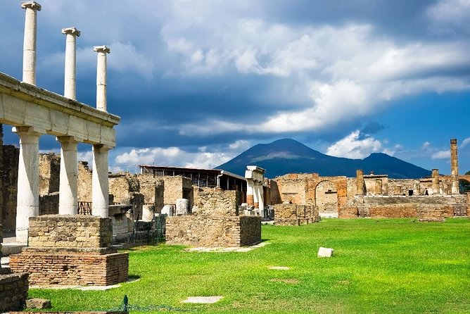 Pompeii tour with archaeologist - Why an archaeologist changes Pompeii