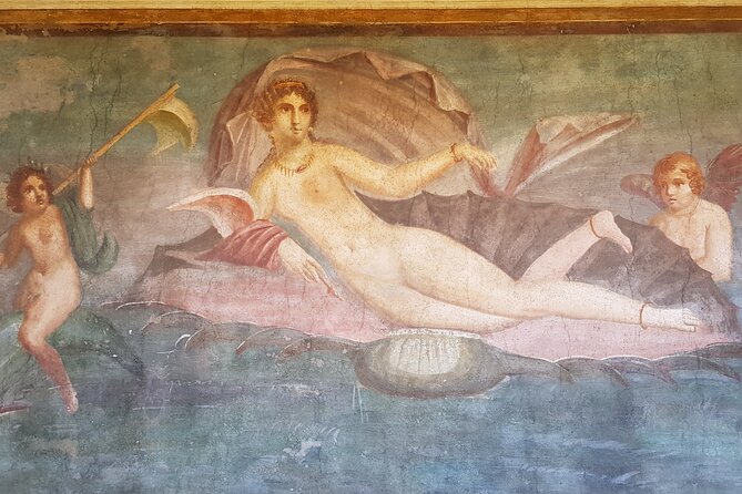 Pompeii: Tour with Archaeologist Guide & Skip-the-Line Entry - Walking Via dell’Abbondanza