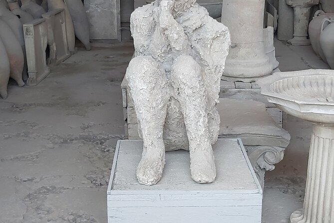Pompeii tour with archaeologist - Public power at the Basilica and Temple of Apollo