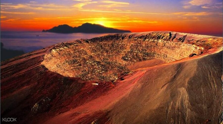 Pompeii: Vesuvius at Sunset - The uphill ride to 1,000 meters