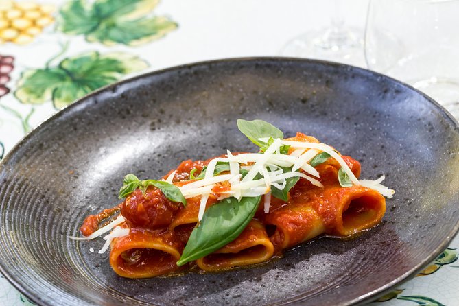 Pompeii Vineyard Escape: Private Wine Tasting & Lunch - Why this Pompeii wine visit works so well