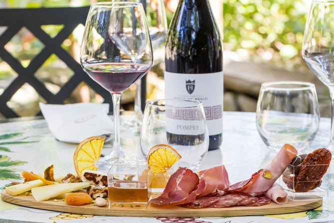 Pompeii Vineyard Escape: Private Wine Tasting & Lunch - How long the two-hour visit feels