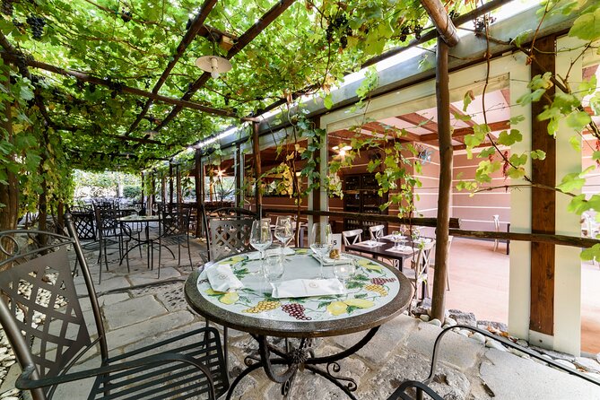 Pompeii Vineyard Escape: Private Wine Tasting & Lunch - Booking advice and cancellation terms