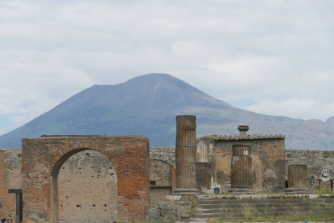 Pompeii Walking Tour: The Real History of the Ruins - Via Stabiana and the feel of an ancient street