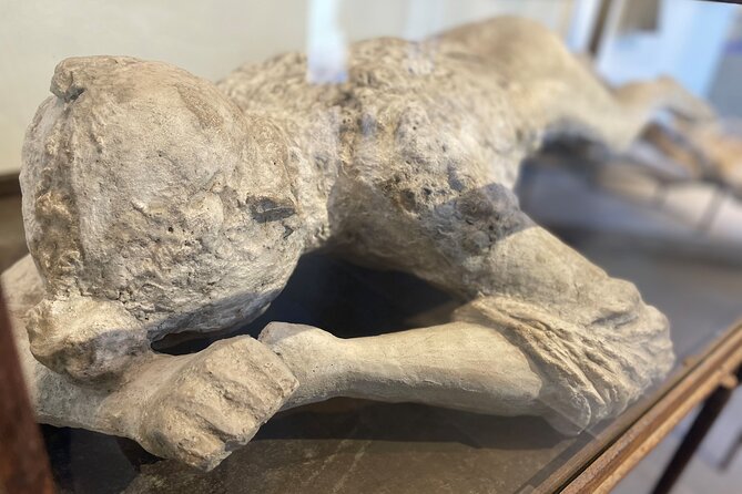 Pompeii with an archaeologist, small group!!! - The theater and the lupanary