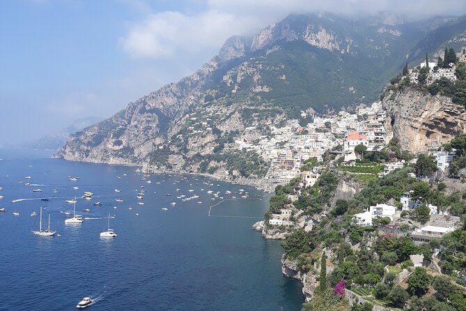 Positano : Private Transfer from Naples visit Pompeii - The 30-minute ride from Naples to Pompeii