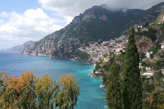 Private Amalfi coast tour and Sorrento coast up to 8 passengers - A private way to see two famous coastal towns