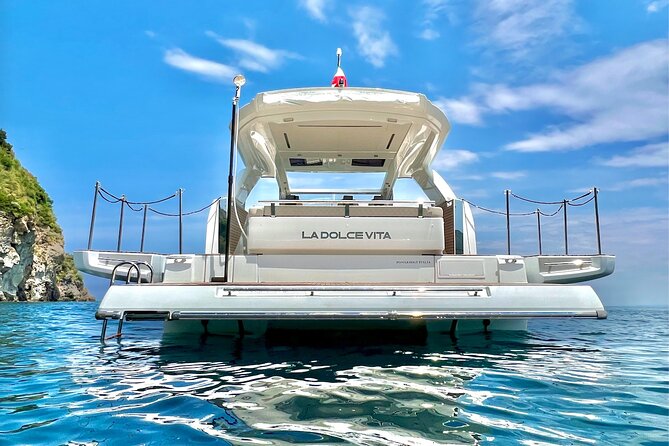 Private boat tour from Naples to Capri+Amalfi Coast JEANNEAU DB43 - Who will enjoy this boat day most?