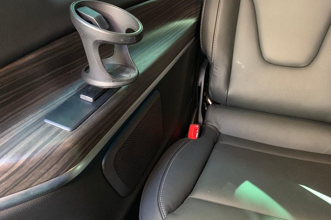 Private car service Naples Airport To Sorrento or vv - A private Mercedes ride instead of a taxi queue