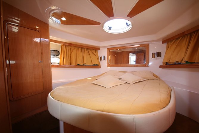 Private Cruise from Naples to Capri and Amalfi Coast - yacht 40' - How much value do you get for $3,341.95?