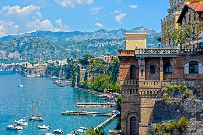 Private Day Tour: Sorrento, Positano, Amalfi, Ravello from Naples - Positano: Pastel Houses and Crowded Roads