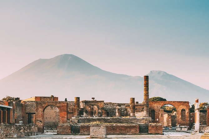 Private guided tour Of Pompei - Guides who make the ruins easier to picture