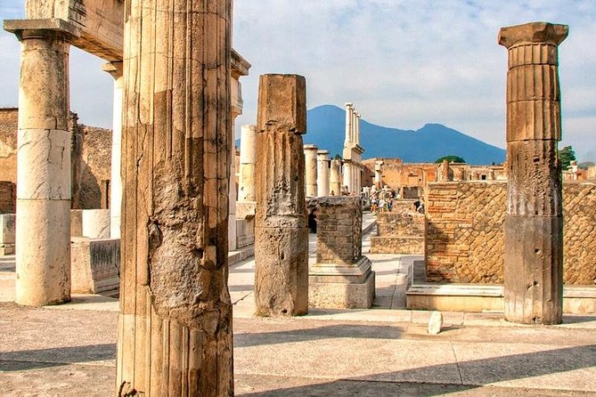 Private Guided Tour of Pompeii. Sunset Tour - The Forum and Temple of Apollo