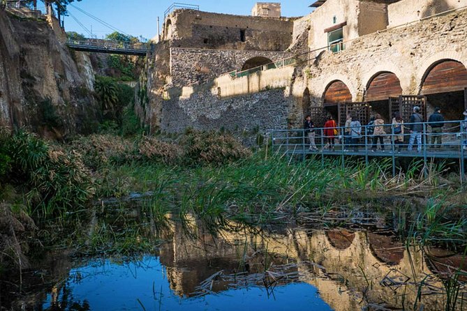 Private Herculaneum for Families: Kids Archaeology Adventure - Casa dei Cervi and the homes of the wealthy
