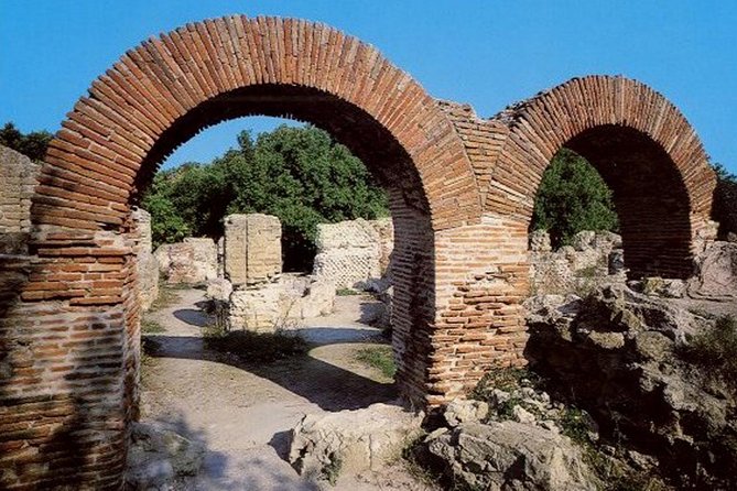 Private Tour from Naples to Phlegrean Fields, Pozzuoli, and Cuma - Solfatara: a volcanic stop with an important restriction