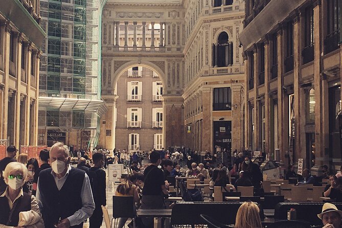 Private tour of Naples with street food tasting - Key points at a glance