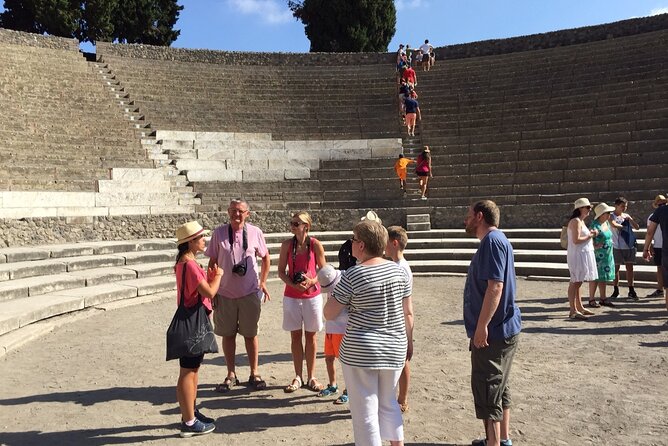 Private tour of the Pompeii excavations - Following Roman daily life, not just famous ruins