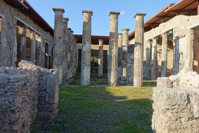 Private Tour Rome to Pompeii in private vehicle or fast train - Is $684.18 per person good value?