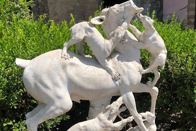 Private Tour to Pompei and Herculaneum: Skip-the-line Tickets - Pompeii: Streets, Shops, and Public Life