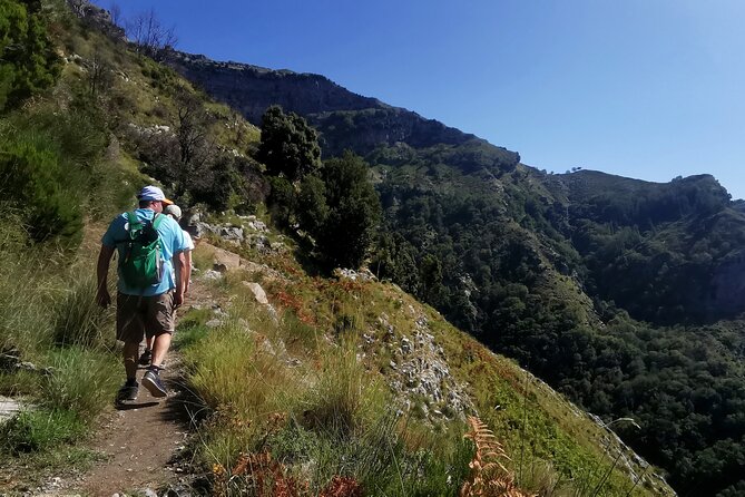 Private Tour Walking in Ferriere Valley Nature Reserve Amalfi - Entering the Ferriere Valley Nature Reserve