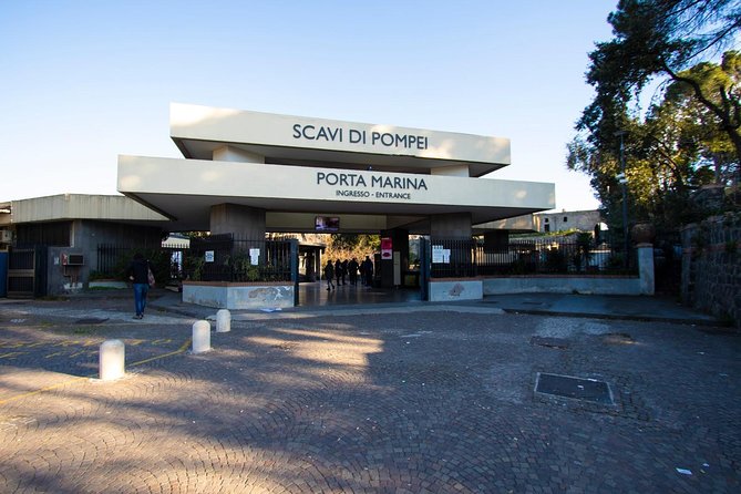 Private Transfer from Naples to Sorrento with Stop at Pompeii - Meeting the driver in Naples