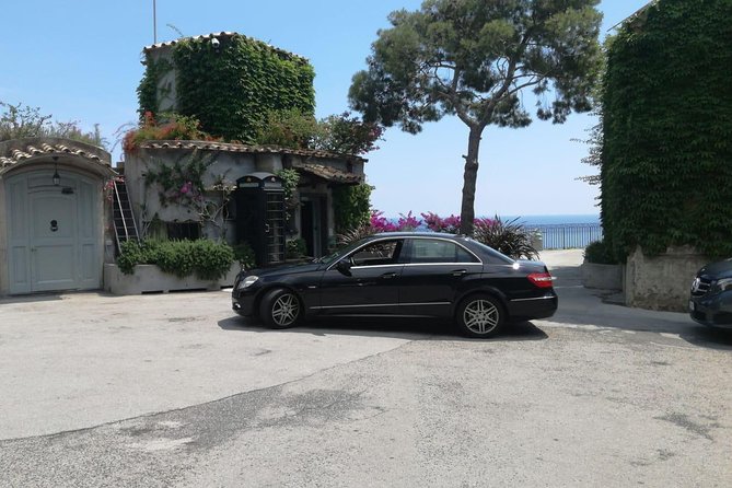 Private Transfer: Naples Hotel, Airport,Train Station to Positano - Your pickup at the airport, station, or hotel