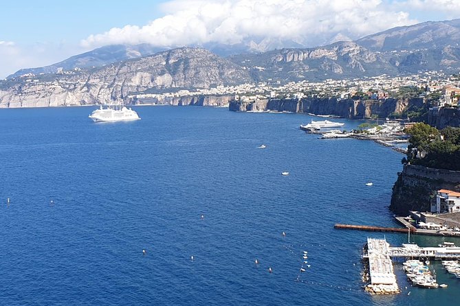 Private Transfer Naples to Sorrento or viceversa - Sorrento to Naples: a calmer departure