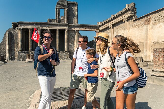 Private Transfer: Naples to Sorrento with Pompeii Guided Tour - Continuing to Sorrento with your bags