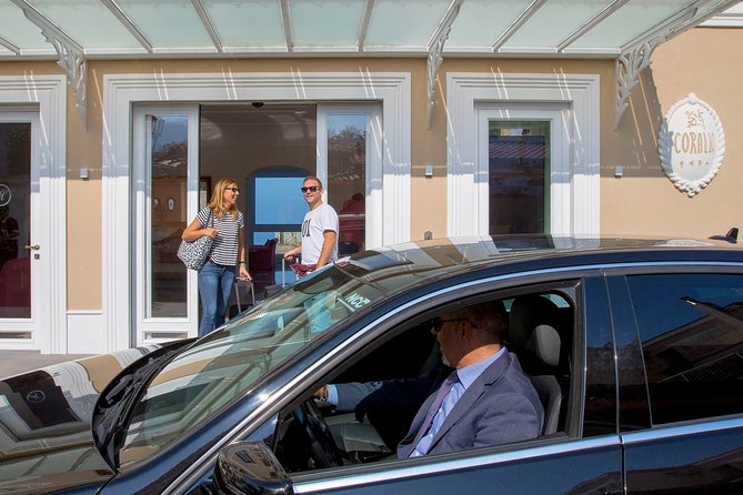 Private Transfer: Sorrento to Naples or Vice Versa - Meeting your driver at Naples airport, port, or station