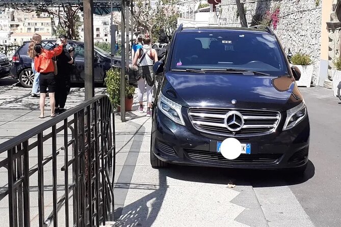 Private transfer to Positano via Pompeii - Pickup at Naples airport or train station