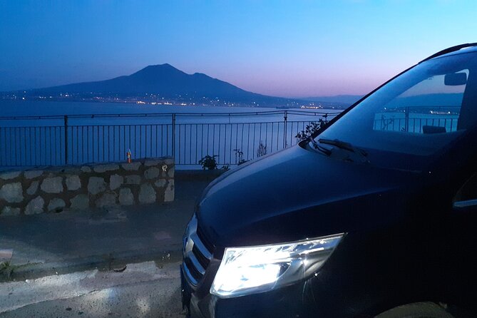 Private transfer to Positano via Pompeii - A private vehicle for up to six people