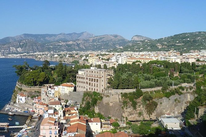 Ravello, Amalfi and Positano - What the driver and guide add