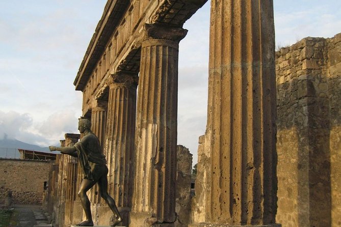Round-Trip Shuttle Transfer from Naples to Pompeii - Arriving near the Pompeii entrance