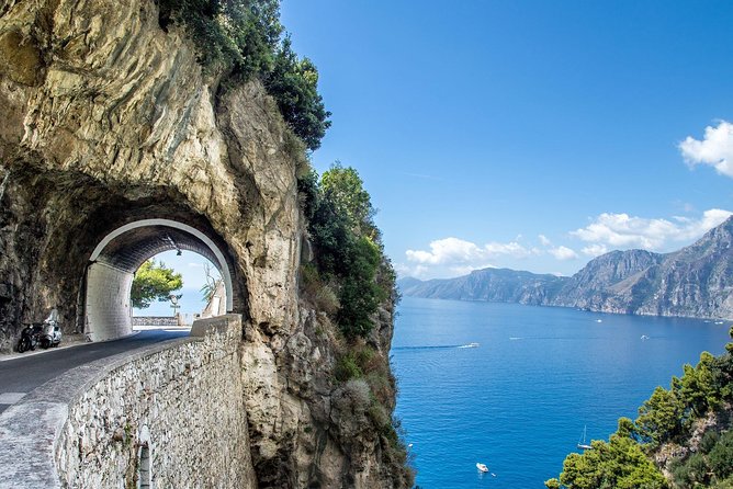 Scooter rental on the Amalfi Coast - Why this suits independent visitors