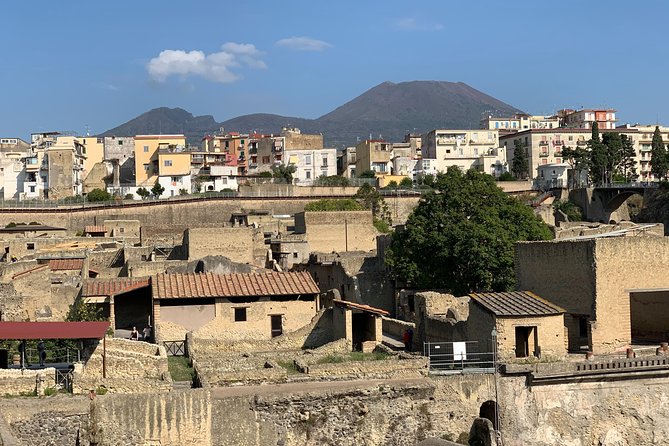Secret Herculaneum: The Hidden Treasure of Ancient Roman Civilization - The ancient beach and the terrace of Marcus Nonius Balbus
