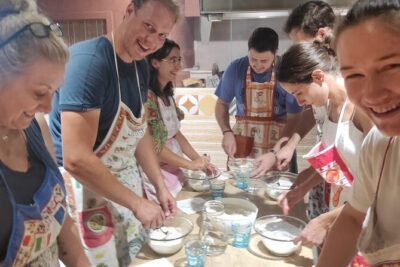 Semi-Private Pizza Making Experience in Naples with Drink