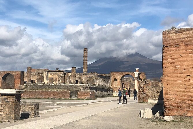Shore Excursion Pompeii Sorrento & Positano from Naples - What the $278.34 price means