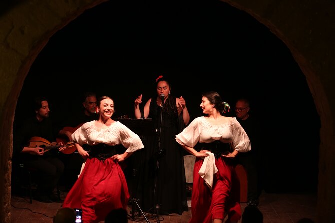 Show Songs Music and Neapolitan Dances with Tasting - What the InCanto Napoletano show offers