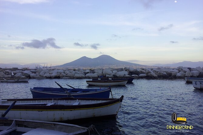 Sightseeing Tour and Pizza in Napoli - A first evening in Naples, without the usual guesswork