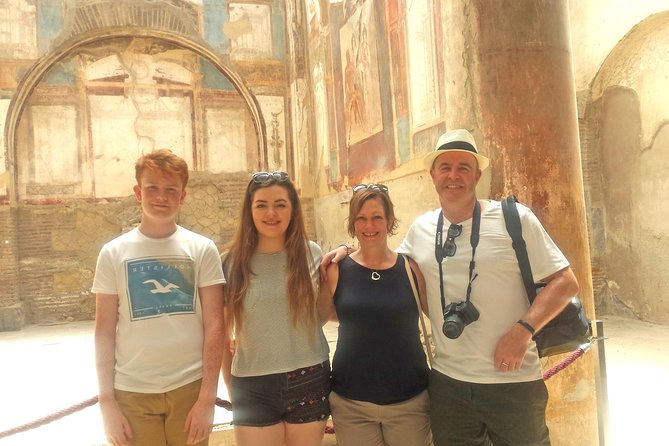 Skip the Line Ancient Herculaneum Walking Tour with Top Rated Guide - Entering the archaeological park