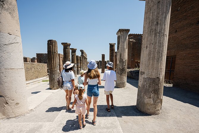 Skip the Line: Pompeii Express Small Group Guided Tour - Walking Pompeii’s streets and houses