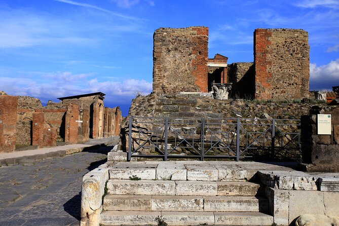 Skip the Line Pompeii Tour For Kids and Families w Special Guide - The amphitheater gives the tour a strong start