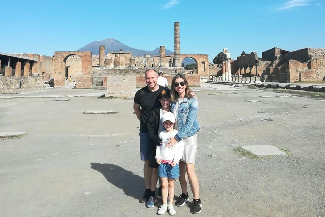 Skip-the-Line Pompeii Tour for Kids with an Archaeologist - Why Pompeii needs a guide for children