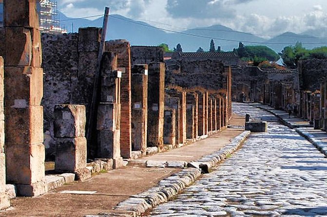Skip the Line Private Pompeii Guided Tour - Temple of Apollo and Pompeii’s main Forum
