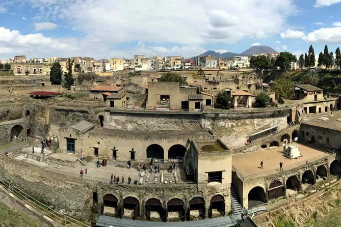 Skip the Line Ticket to Herculaneum with Audio Guide - The audio guide is useful, but not perfectly organized