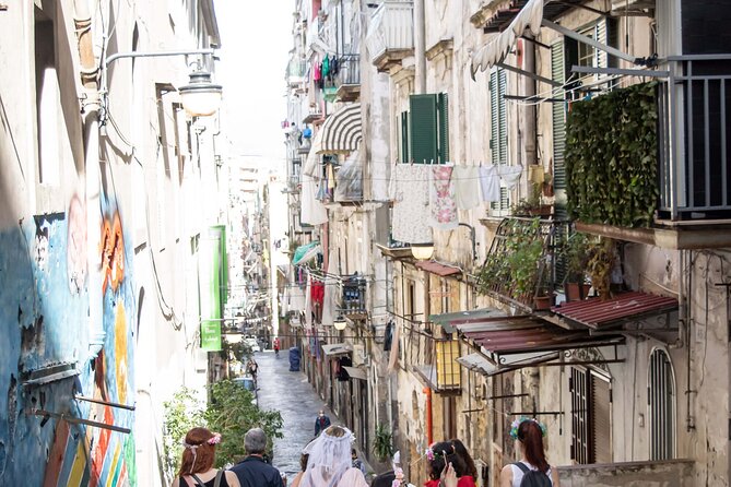 Spanish Quarter of Neaples StreetArt & Traditions, with coffee and babà - Timing, meeting point, and practical details